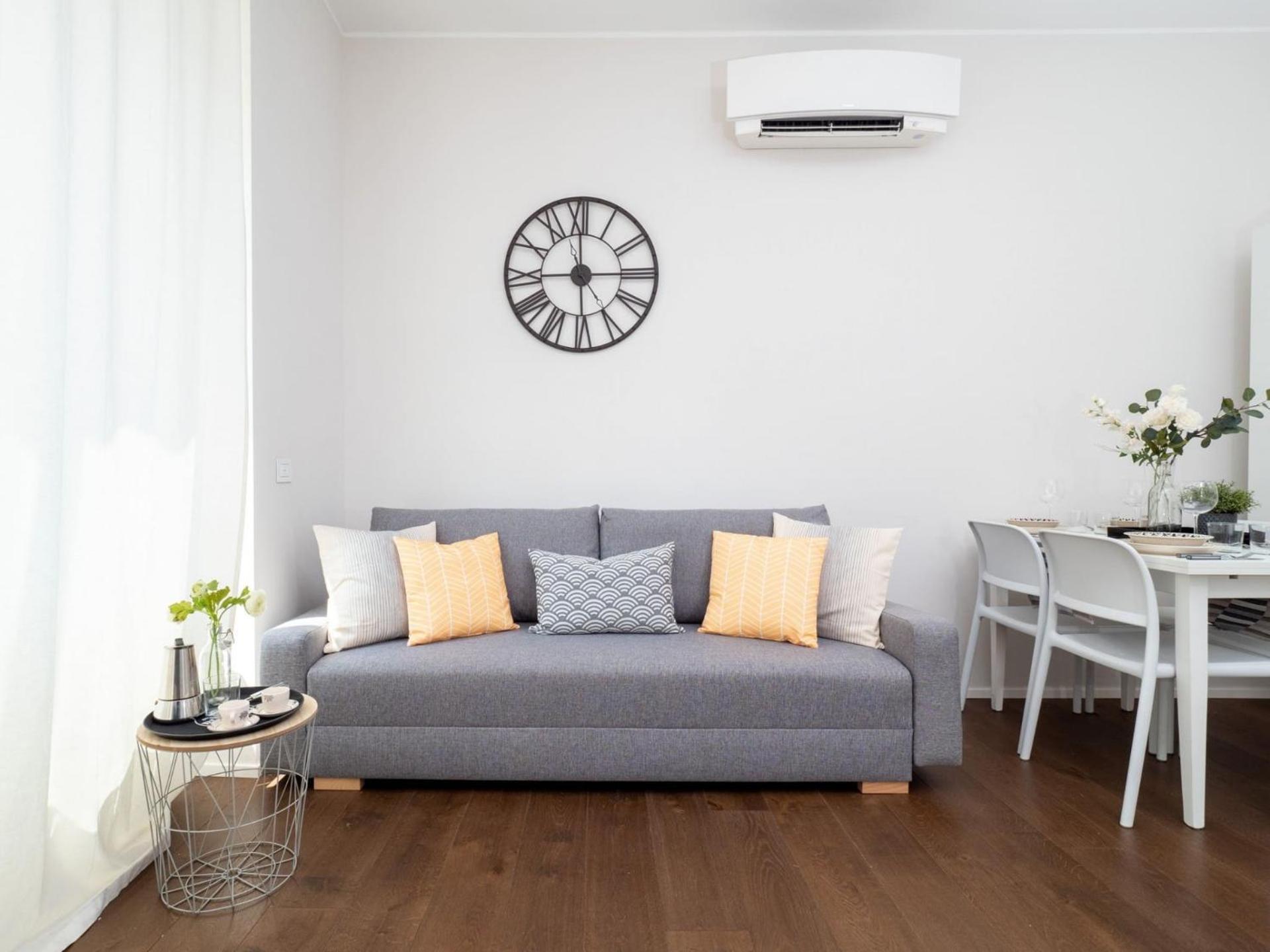 The Rent - Cozy Close To Navigli Apartment